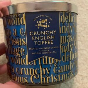 Bath & Body Works Crunchy English Toffee candle (2023)